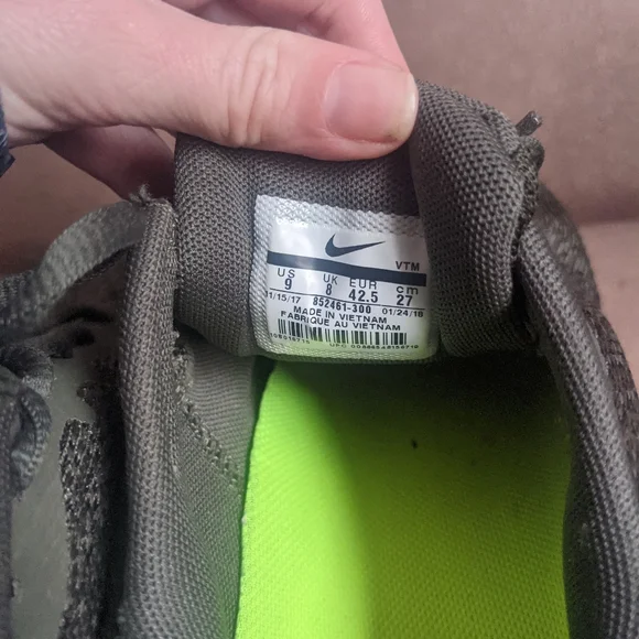 Nike Air Max Sequent 2 Cargo Khaki/Black-Medium Olive UK 8 852461-300 - Picture 5 of 10